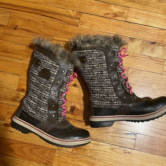 Sorel Tofino II Winter Boot - Picture 1 of 6